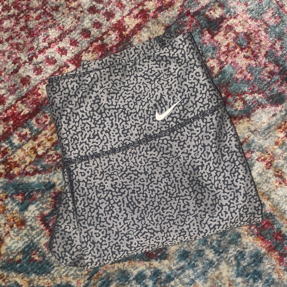 Women’s Nike Dri-Fit Grey Cheetah Print Leggings